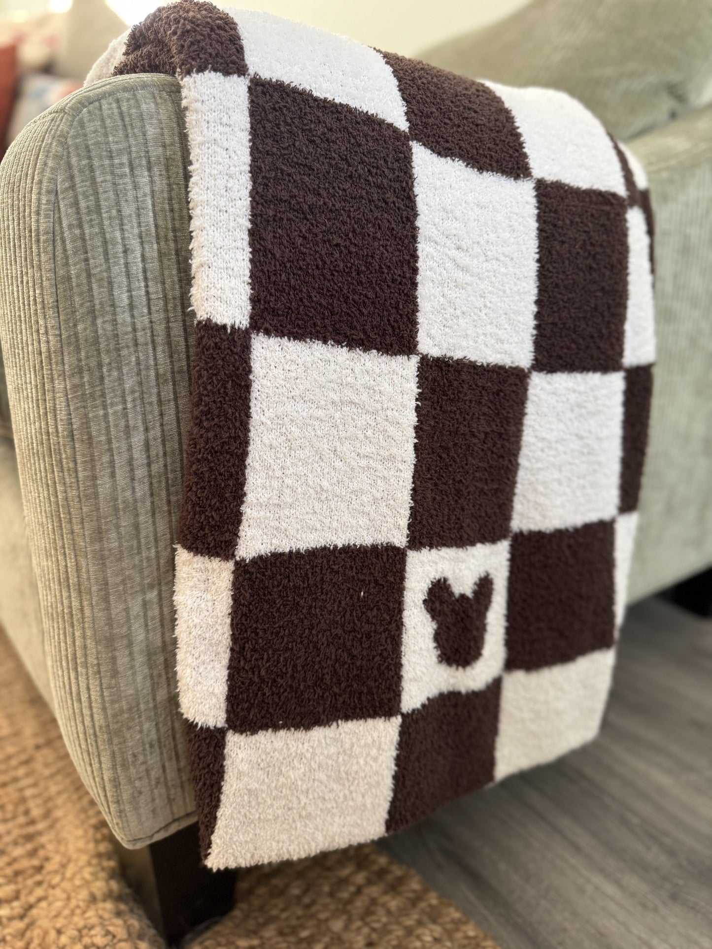 BROWN CHECKERED BLANKET